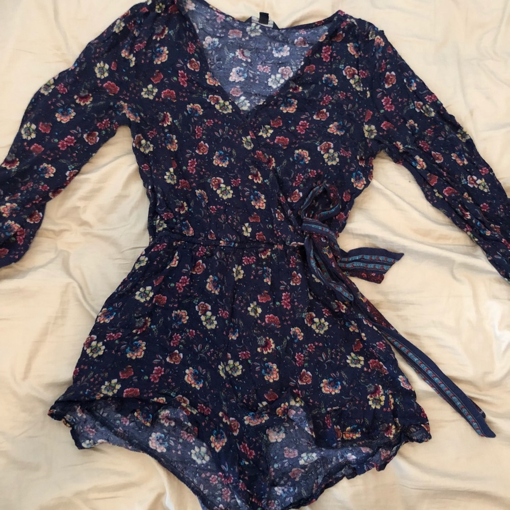 Floral romper - Picture 2 of 3